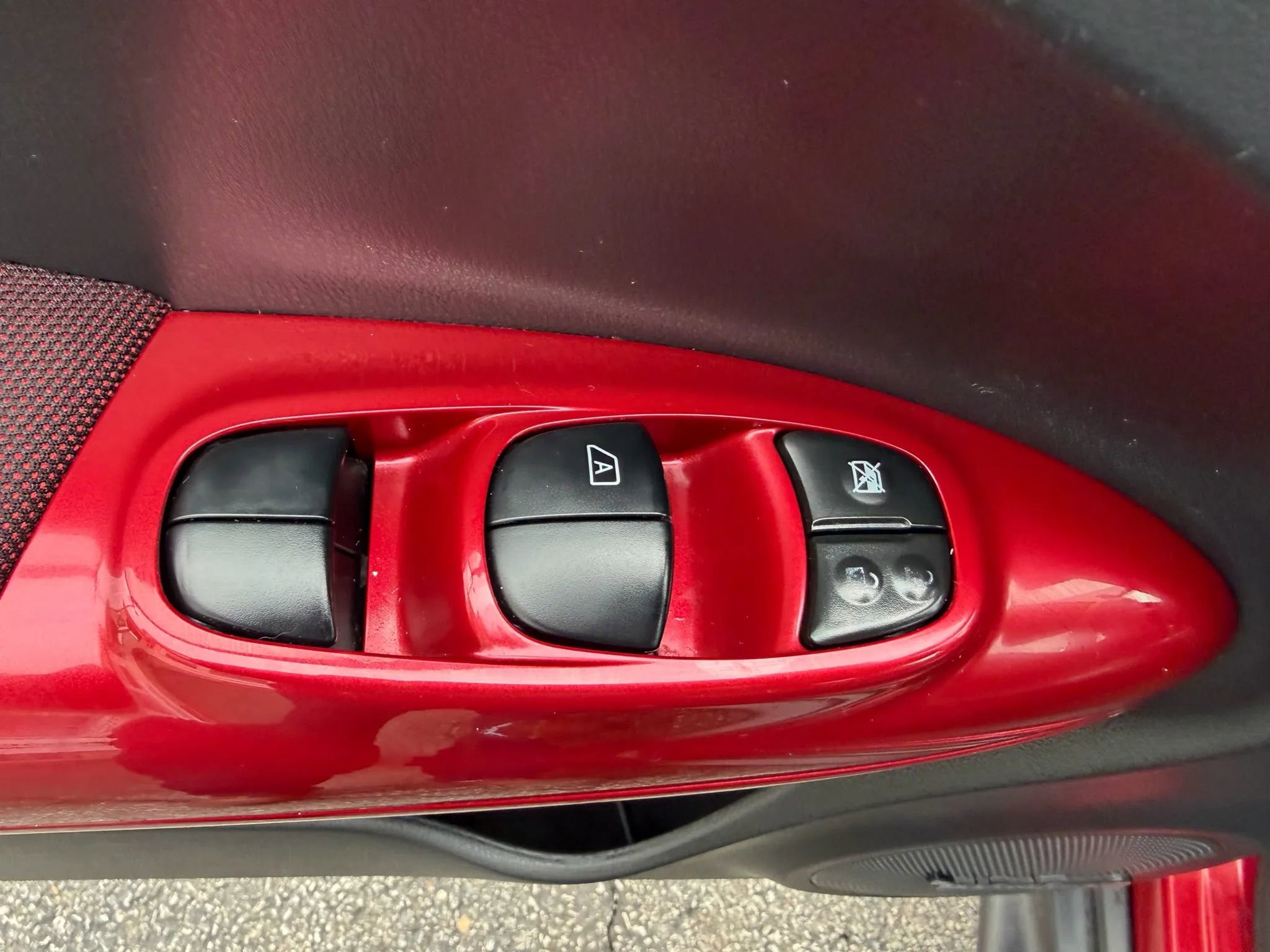 Used 2015 Nissan Juke SL image 19