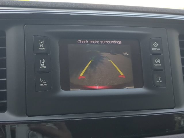 Used 2017 Chrysler Pacifica LX FWD image 19