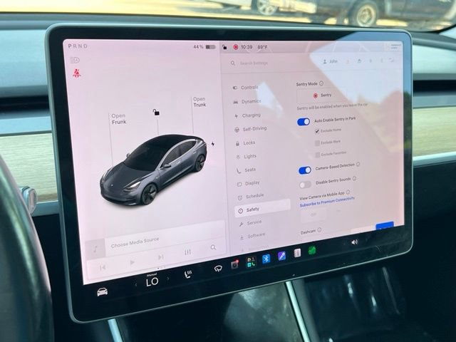 Used 2018 Tesla Model 3 Long Range RWD image 27