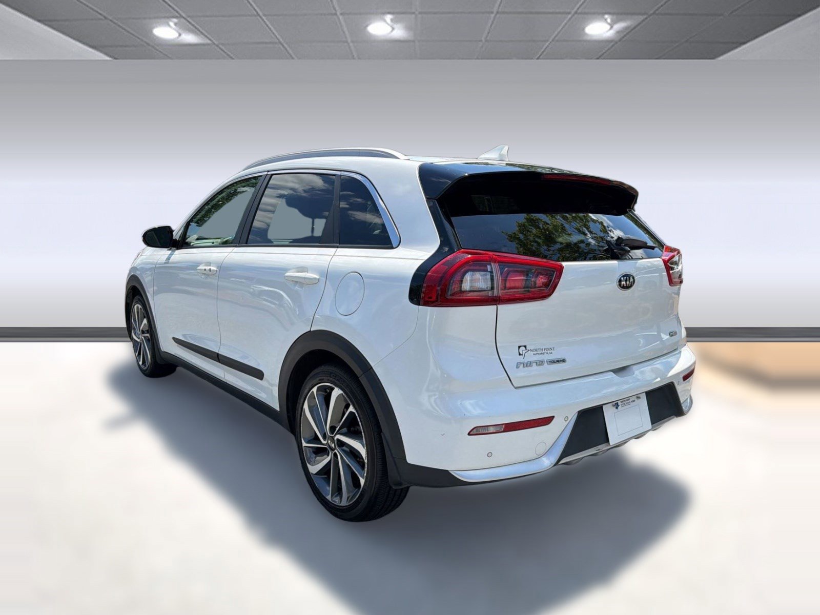 Used 2018 Kia Niro Touring FWD image 3