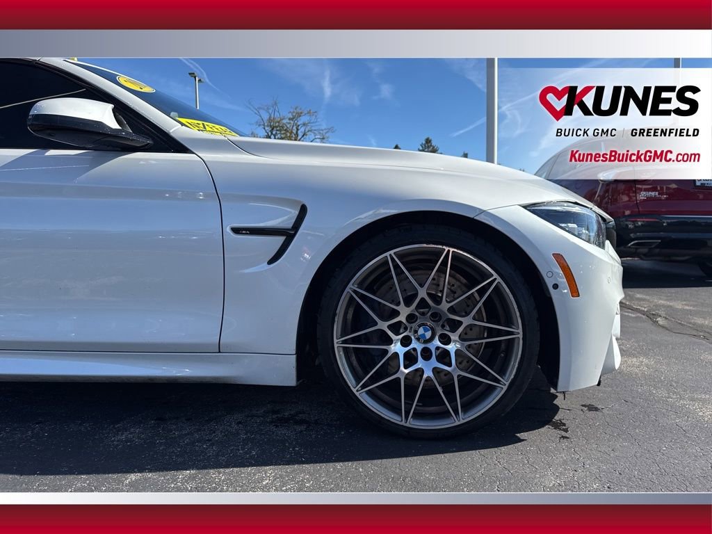 Used 2018 BMW M4 Convertible image 14