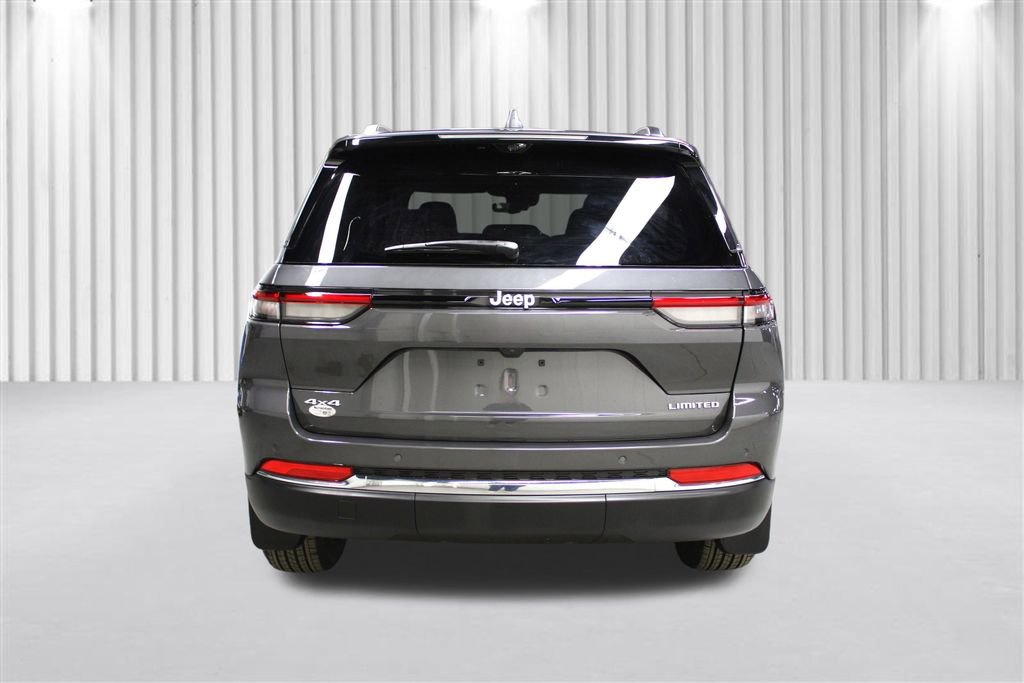 New 2025 Jeep Grand Cherokee Limited w/ Luxury Tech Group II image 4