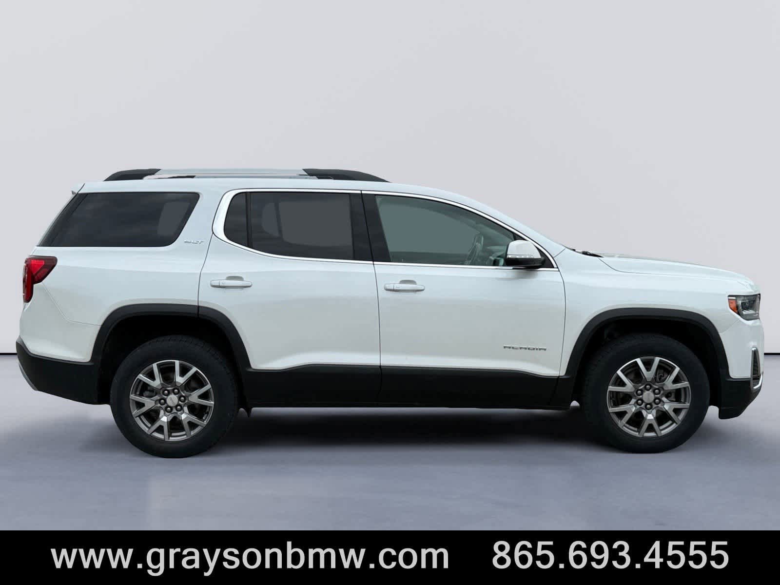 Used 2021 GMC Acadia SLT AWD/4WD image 2