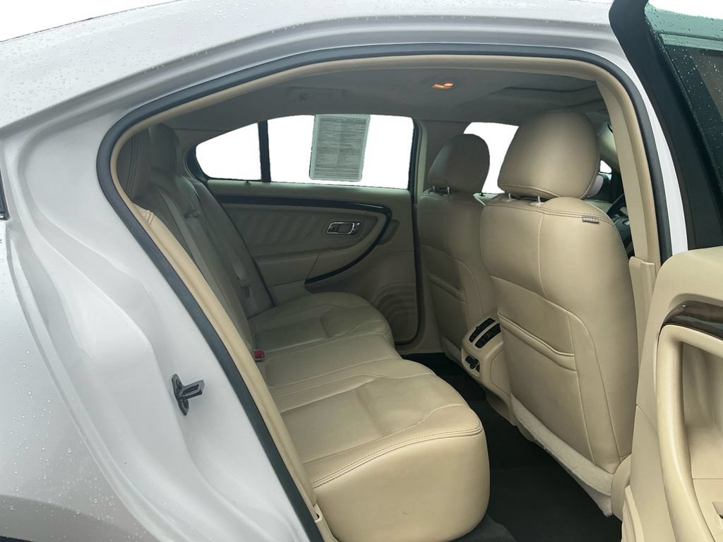 Used 2013 Ford Taurus Limited FWD image 23