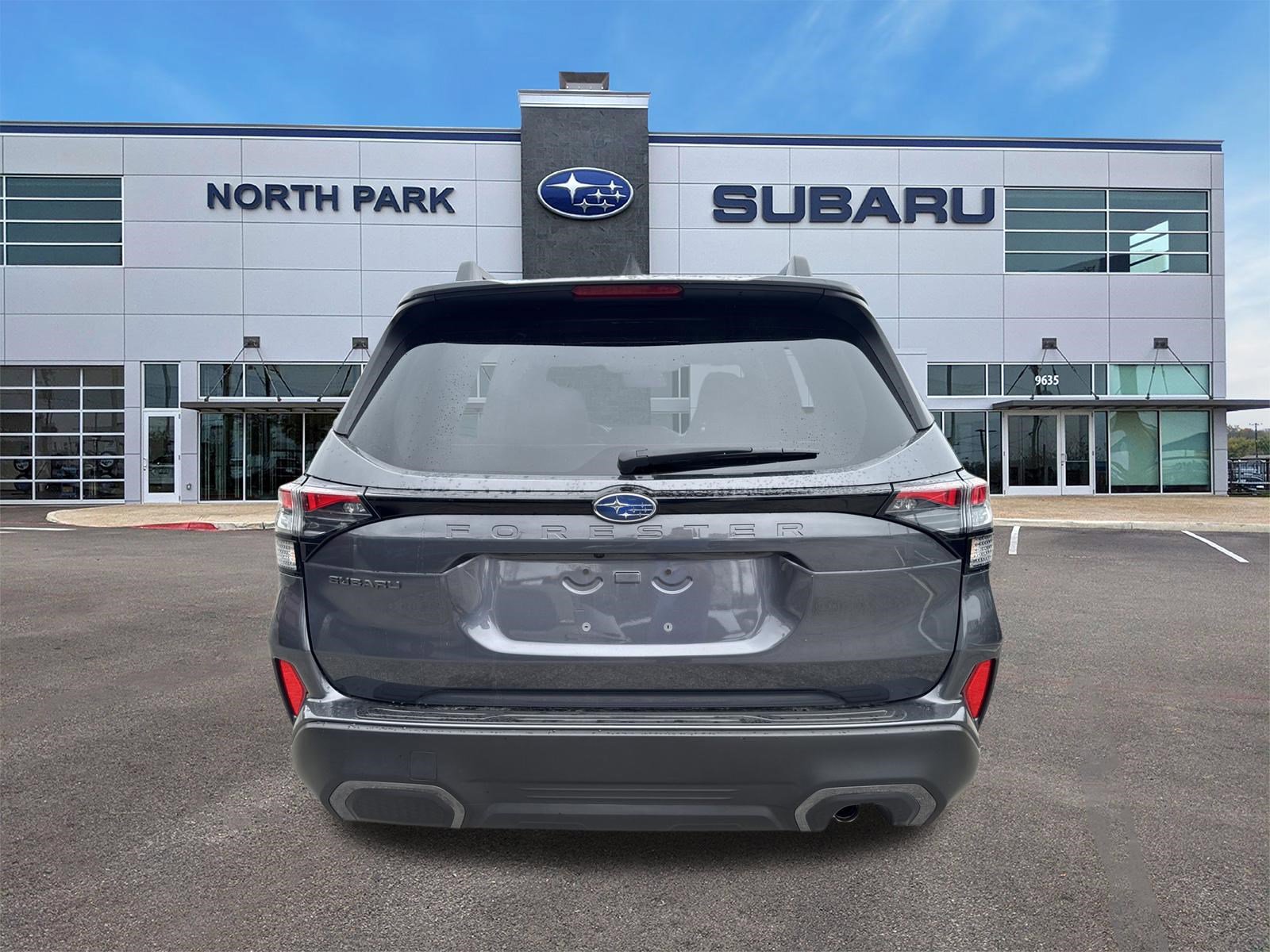 Certified 2025 Subaru Forester Limited w/ Popular Package #2 AWD/4WD image 4