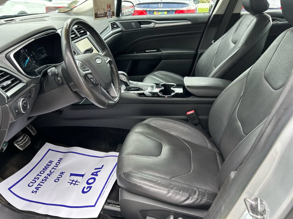Used 2015 Ford Fusion Energi Titanium w/ Driver Assist Package FWD image 4