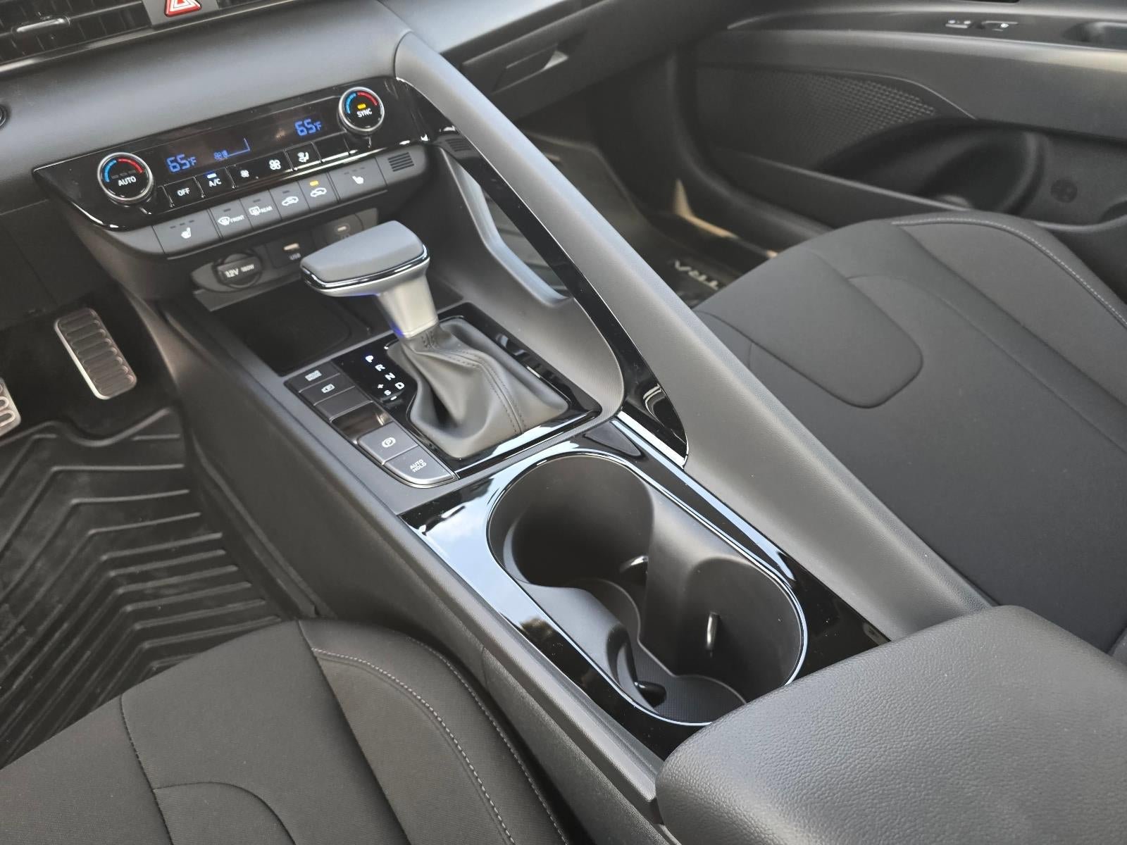 New 2026 Hyundai Elantra SEL Sport Premium image 16