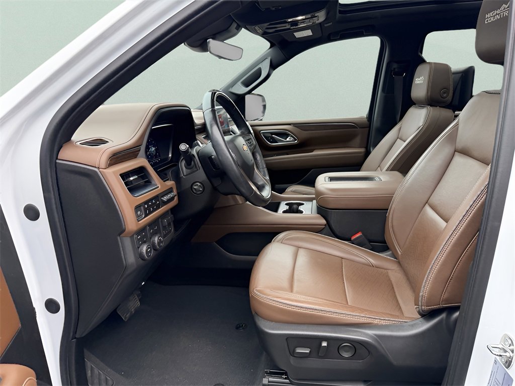 Used 2023 Chevrolet Tahoe High Country w/ Advanced Technology Package image 14