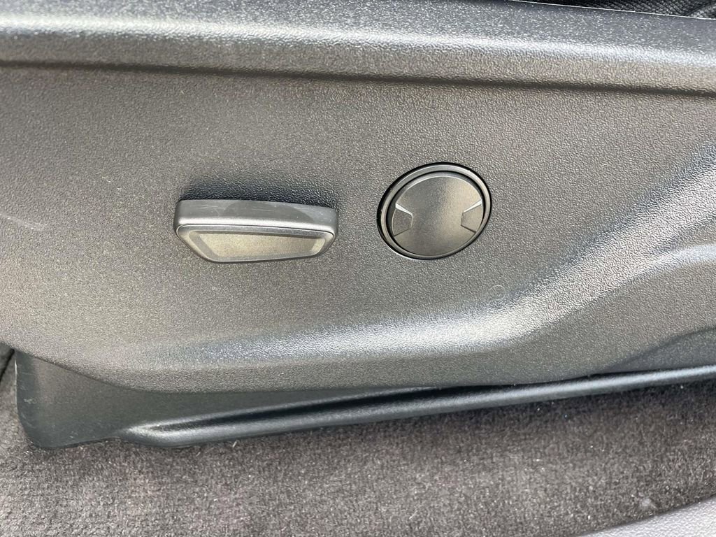 Used 2023 Ford F150 XLT image 14