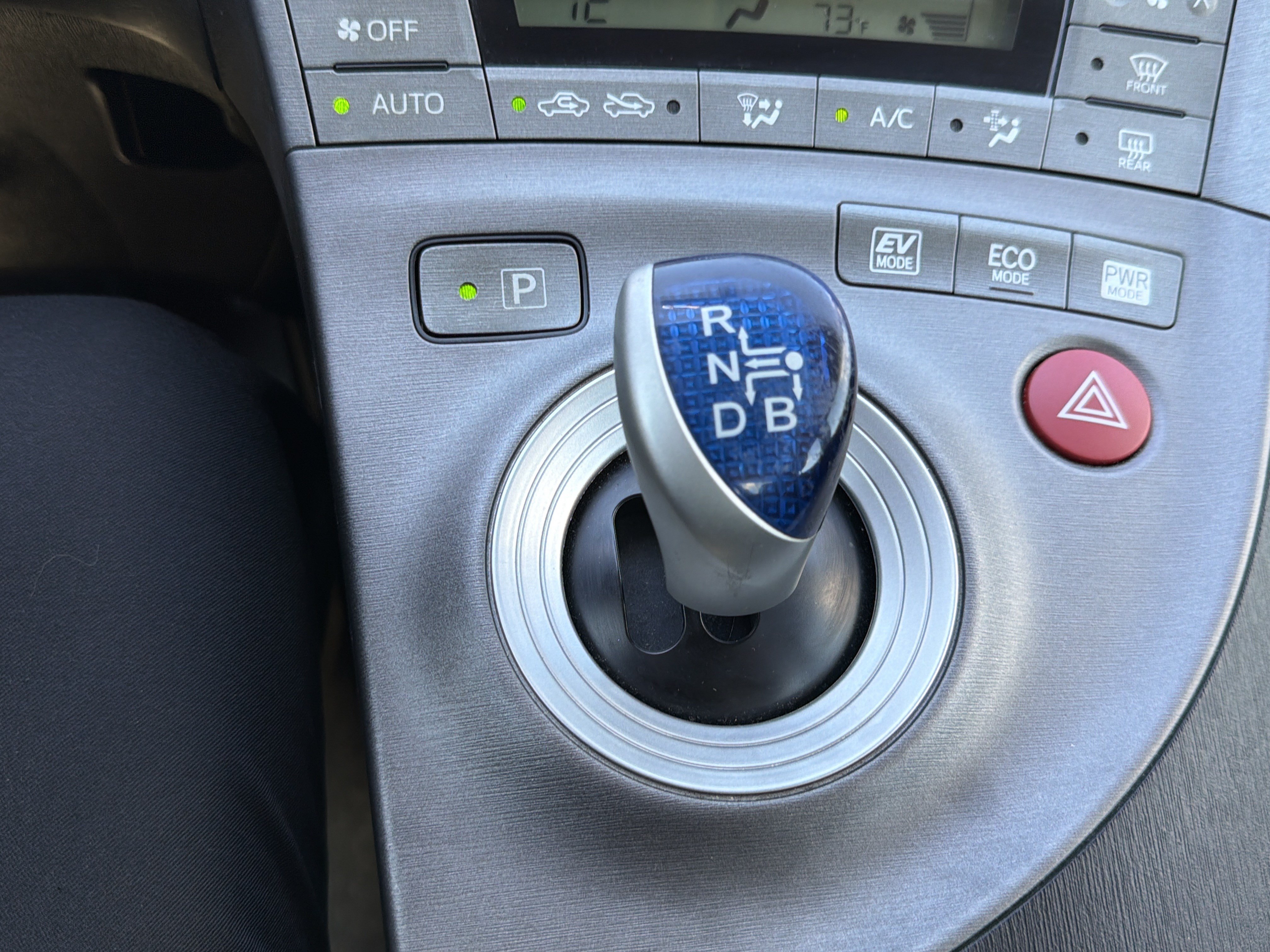 Used 2013 Toyota Prius Four w/ Deluxe Solar Roof Pkg FWD image 16