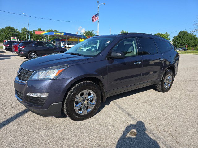 Used 2013 Chevrolet Traverse LS FWD image 2