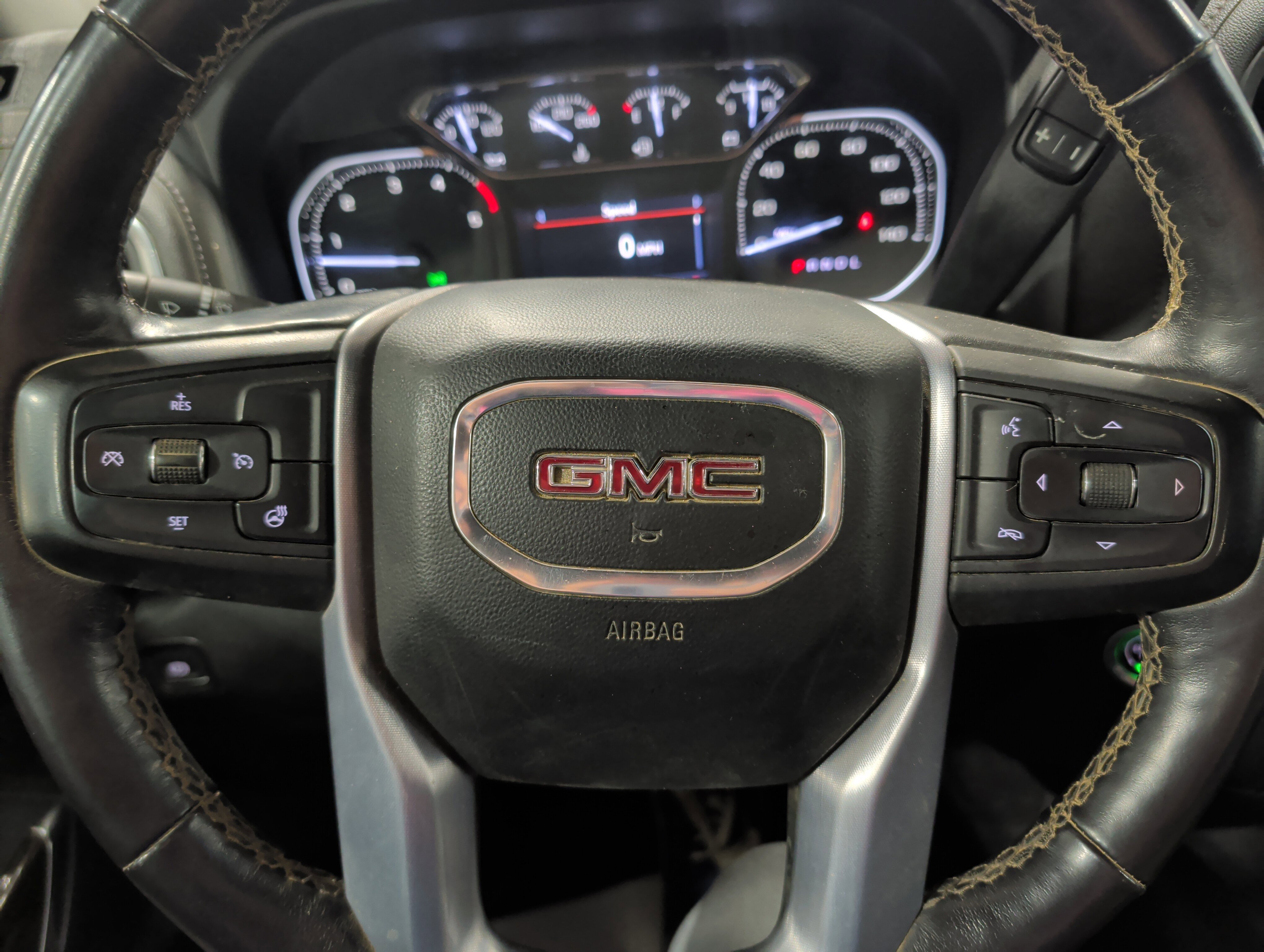 Used 2022 GMC Sierra 3500 SLE w/ SLE Value Package image 9