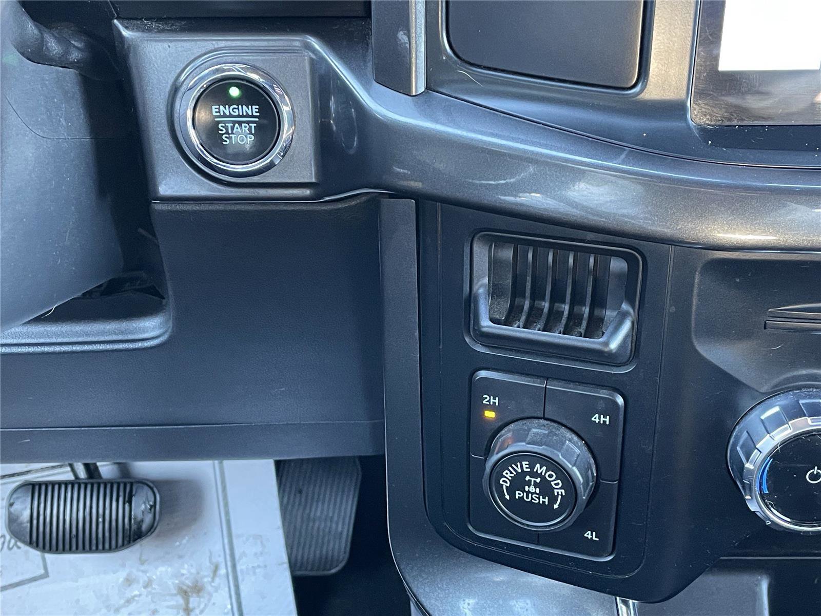 Used 2022 Ford F150 XLT w/ Equipment Group 302A High AWD/4WD image 19