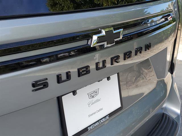 Used 2024 Chevrolet Suburban Z71 w/ Luxury Package image 28