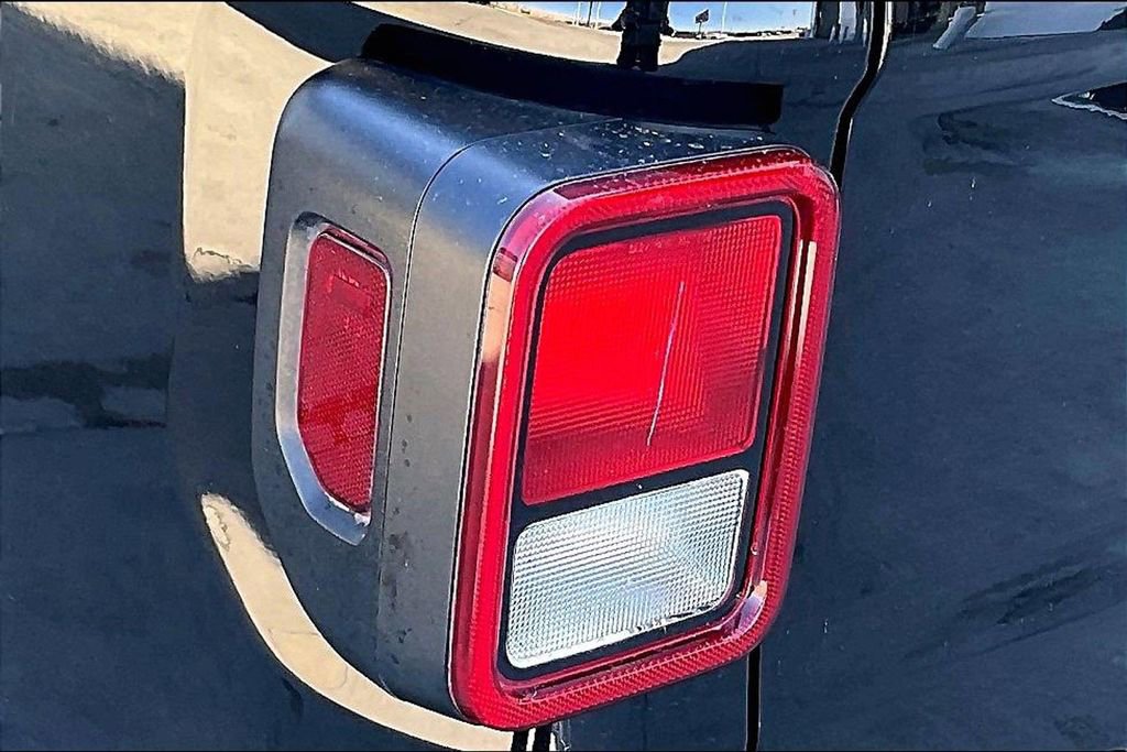 Used 2020 Jeep Gladiator Rubicon image 28