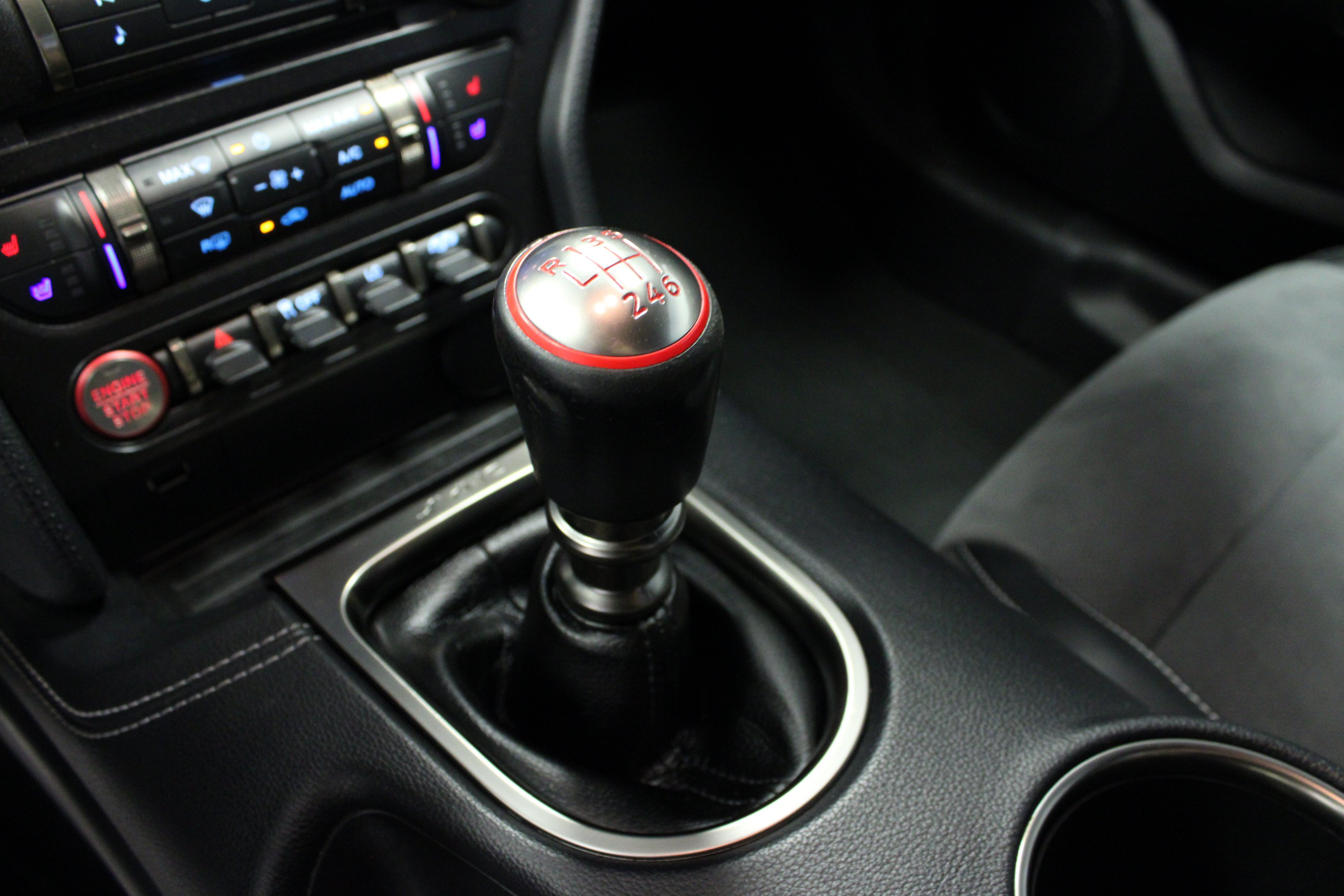Used 2019 Ford Mustang Shelby GT350 w/ Technology Package RWD image 21