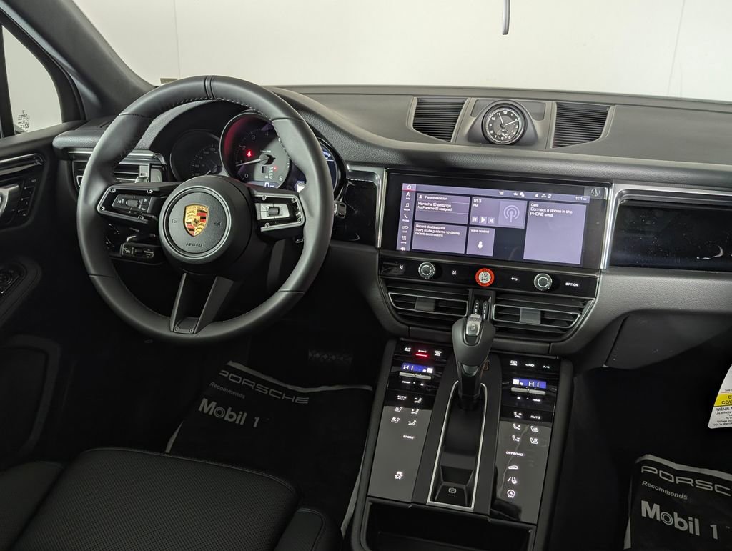 New 2026 Porsche Macan image 22