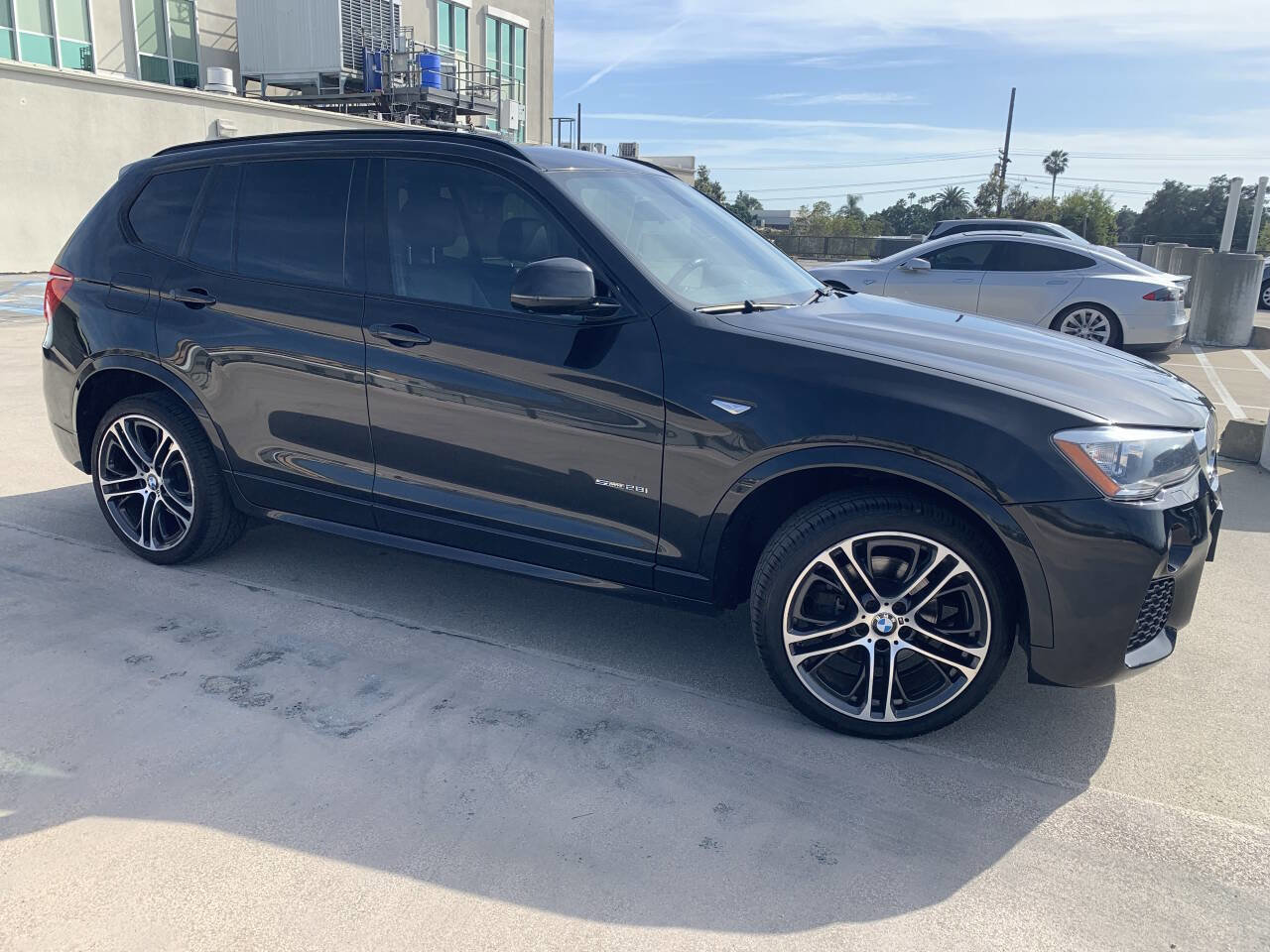 Used 2017 BMW X3 sDrive28i image 4