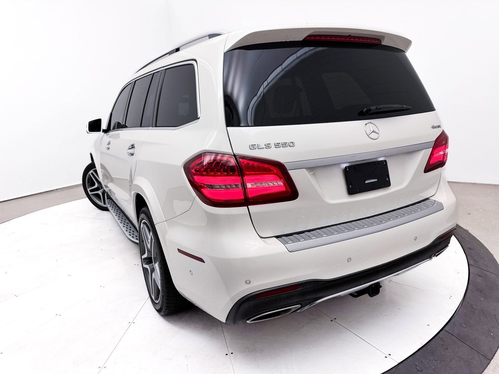 Used 2019 Mercedes-Benz GLS 550 4MATIC image 7