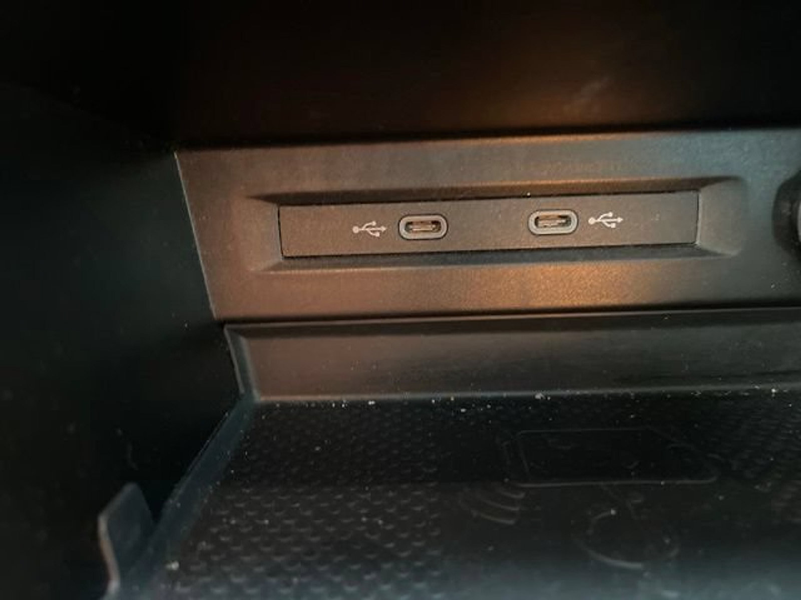 Used 2023 Volkswagen Tiguan SE R-Line FWD image 21