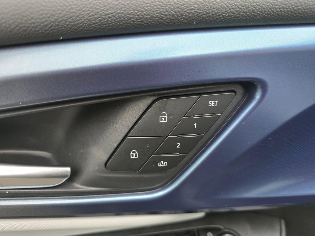 New 2026 Chevrolet Equinox EV LT w/ Convenience Package II image 24