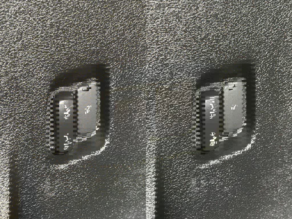 Used 2021 Ford Edge SEL w/ Convenience Package image 17