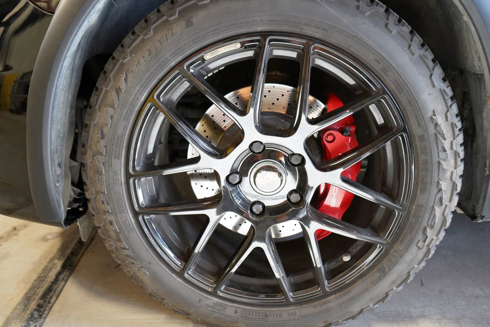 Used 2014 Porsche 911 Carrera 4S image 24