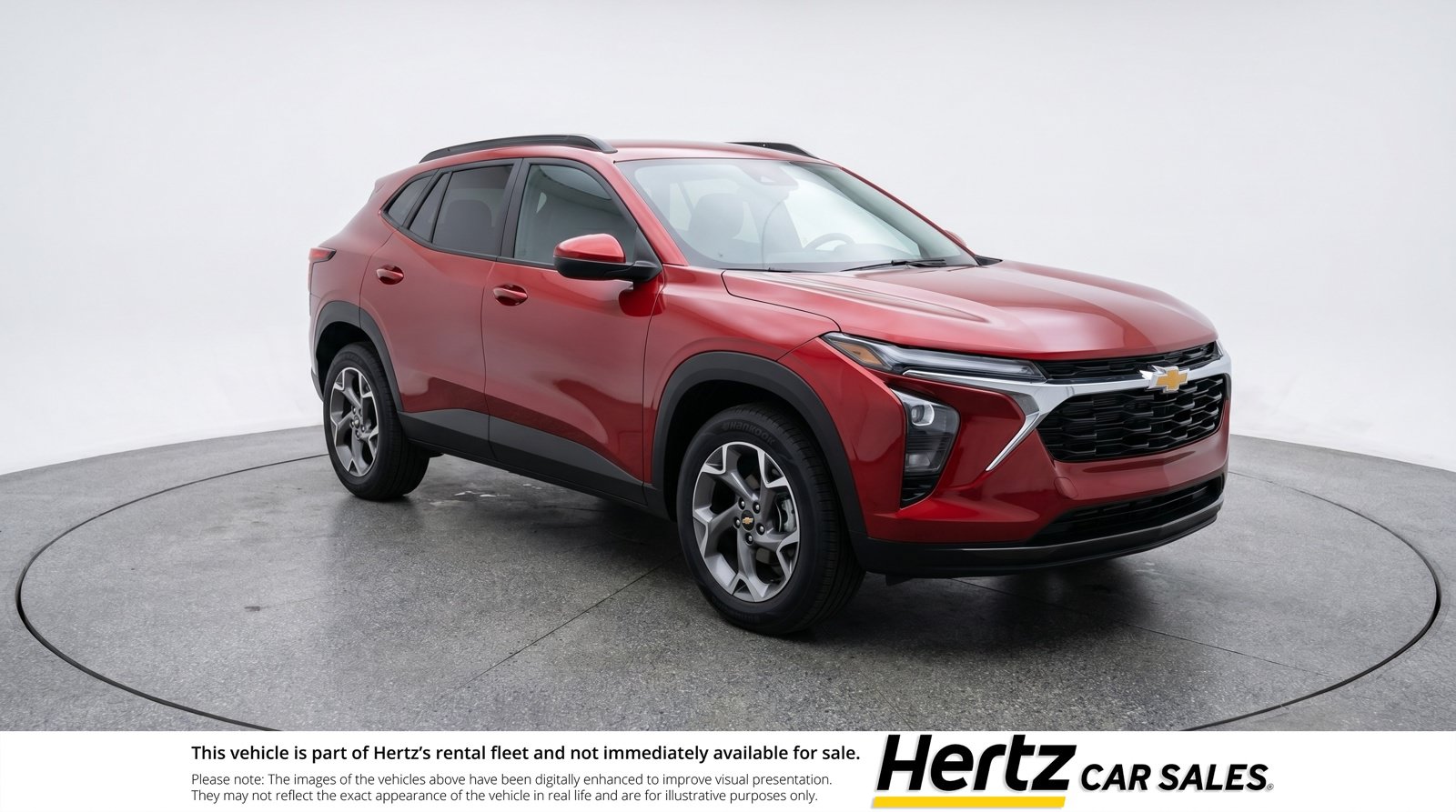 Used 2025 Chevrolet Trax LT FWD image 1