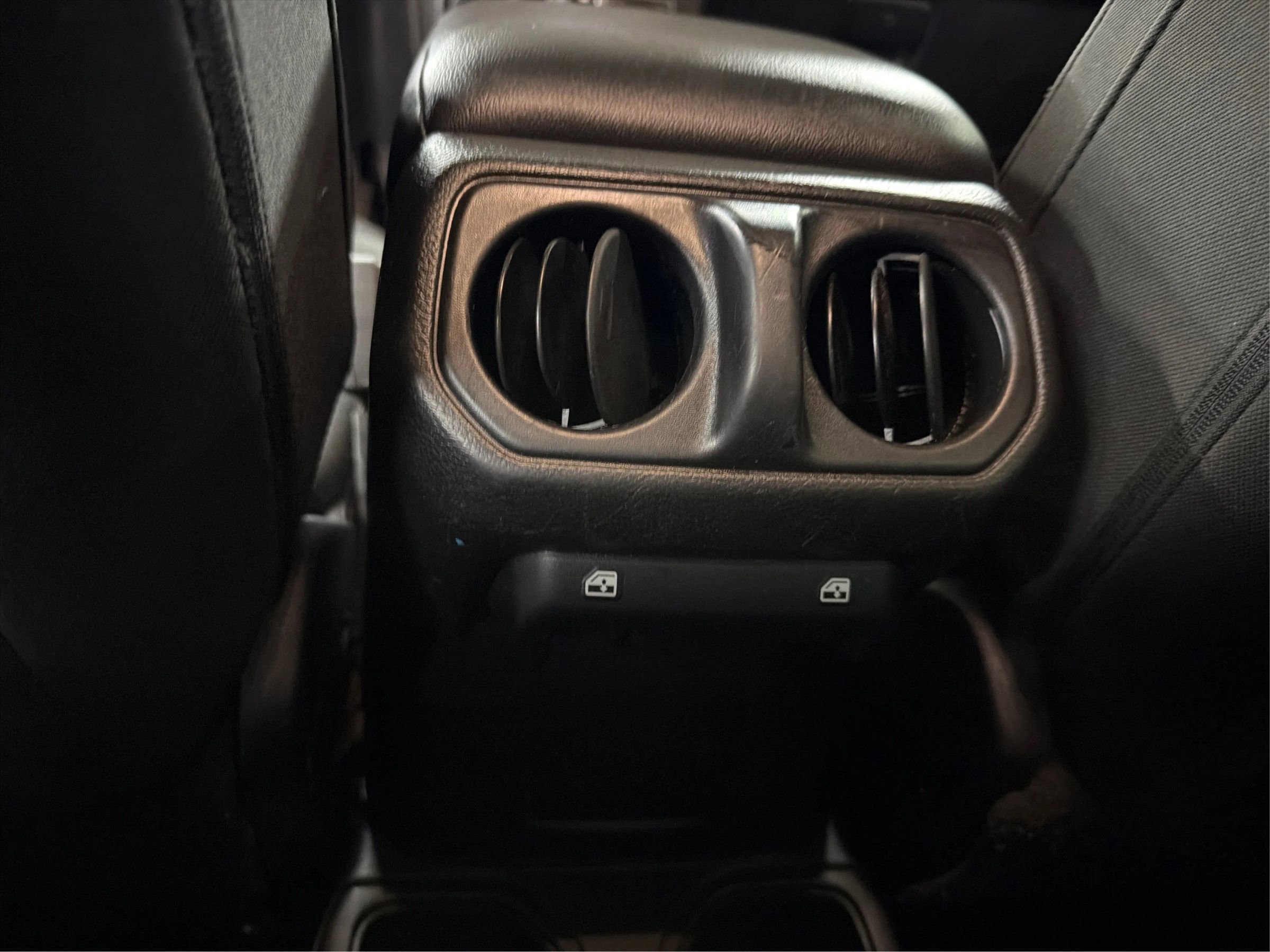 Used 2019 Jeep Wrangler Unlimited Sport S image 26