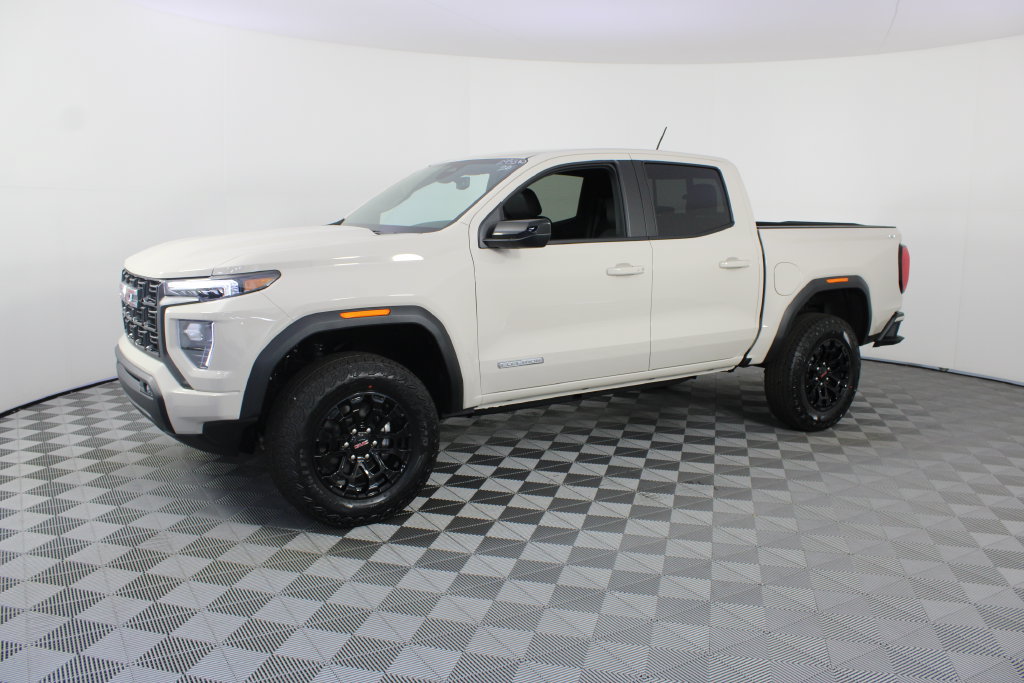 New 2026 GMC Canyon Elevation w/ Convenience Package AWD/4WD image 2