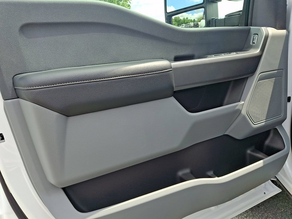 New 2026 Ford F350 XLT AWD/4WD image 8