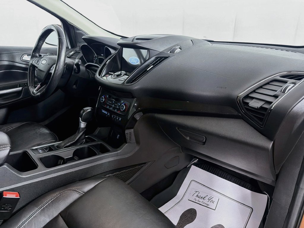 Used 2017 Ford Escape Titanium w/ Canadian Touring Package AWD/4WD image 28