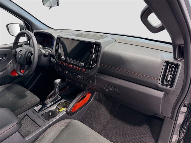Used 2025 Nissan Frontier PRO-4X w/ Pro Convenience Package image 23
