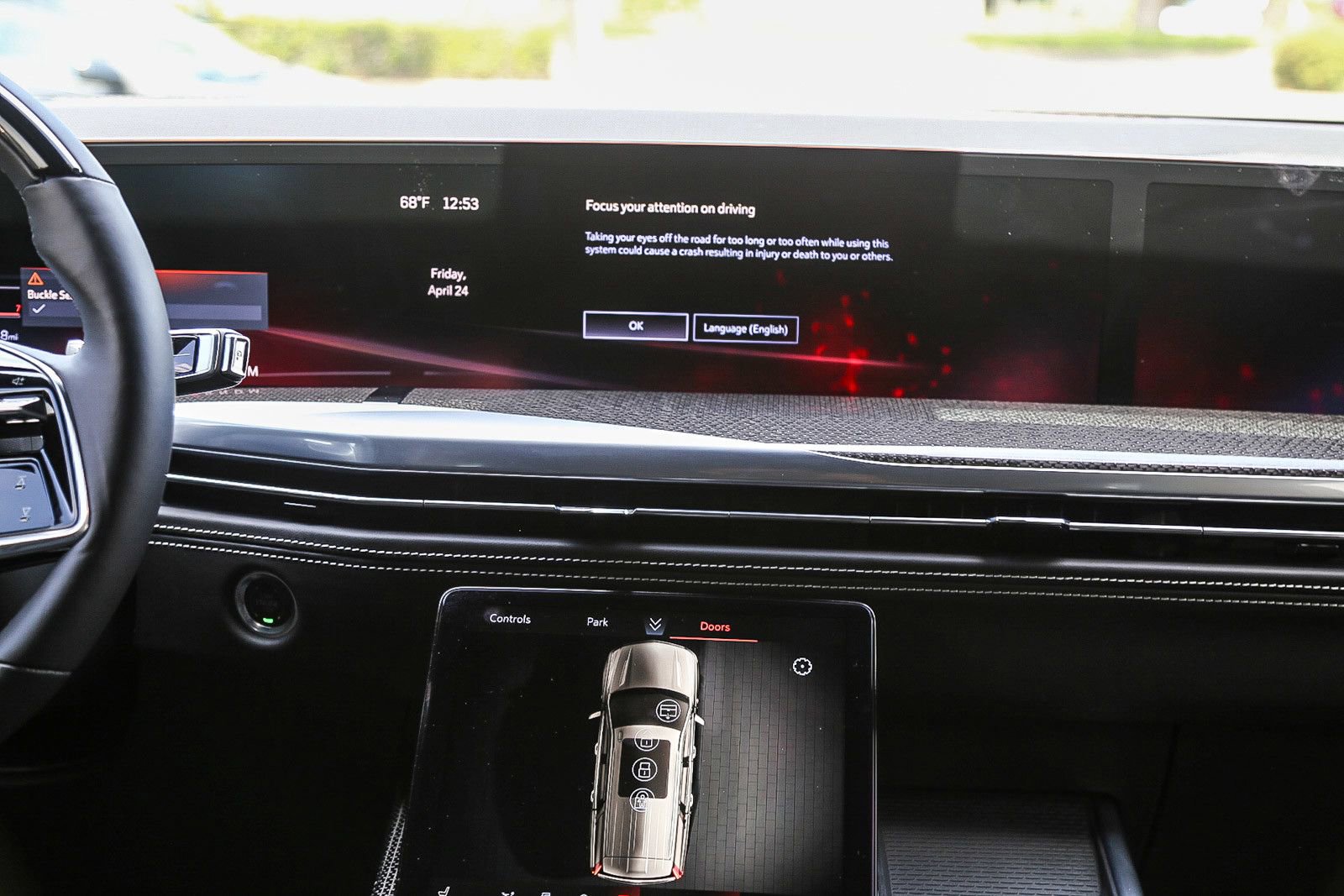 Used 2025 Cadillac Escalade ESV V AWD/4WD image 11