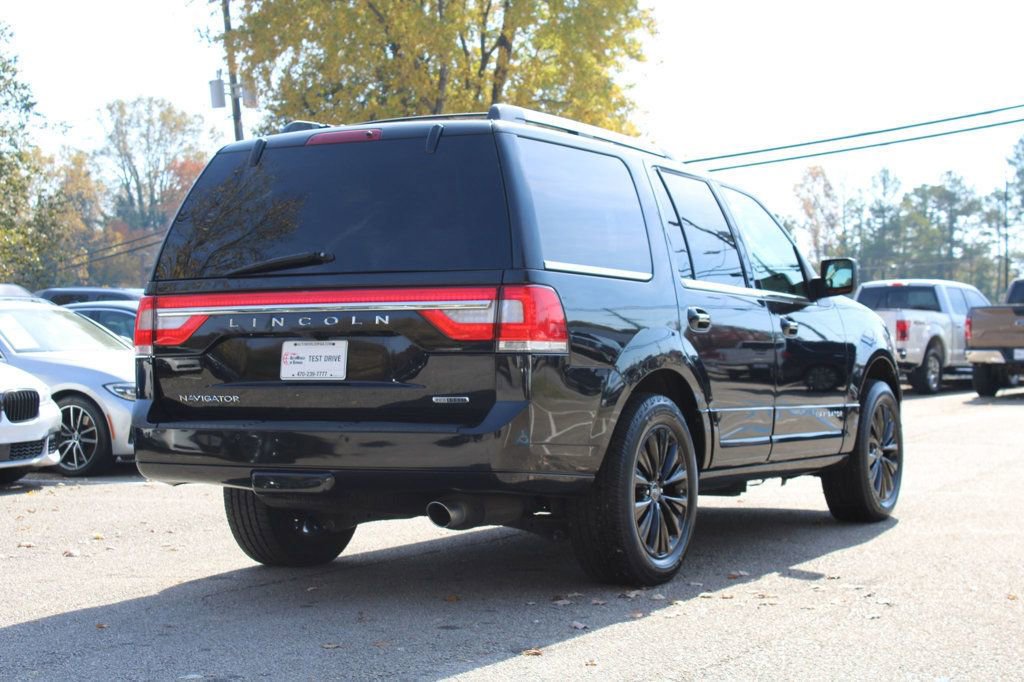 Used 2015 Lincoln Navigator 2WD image 8