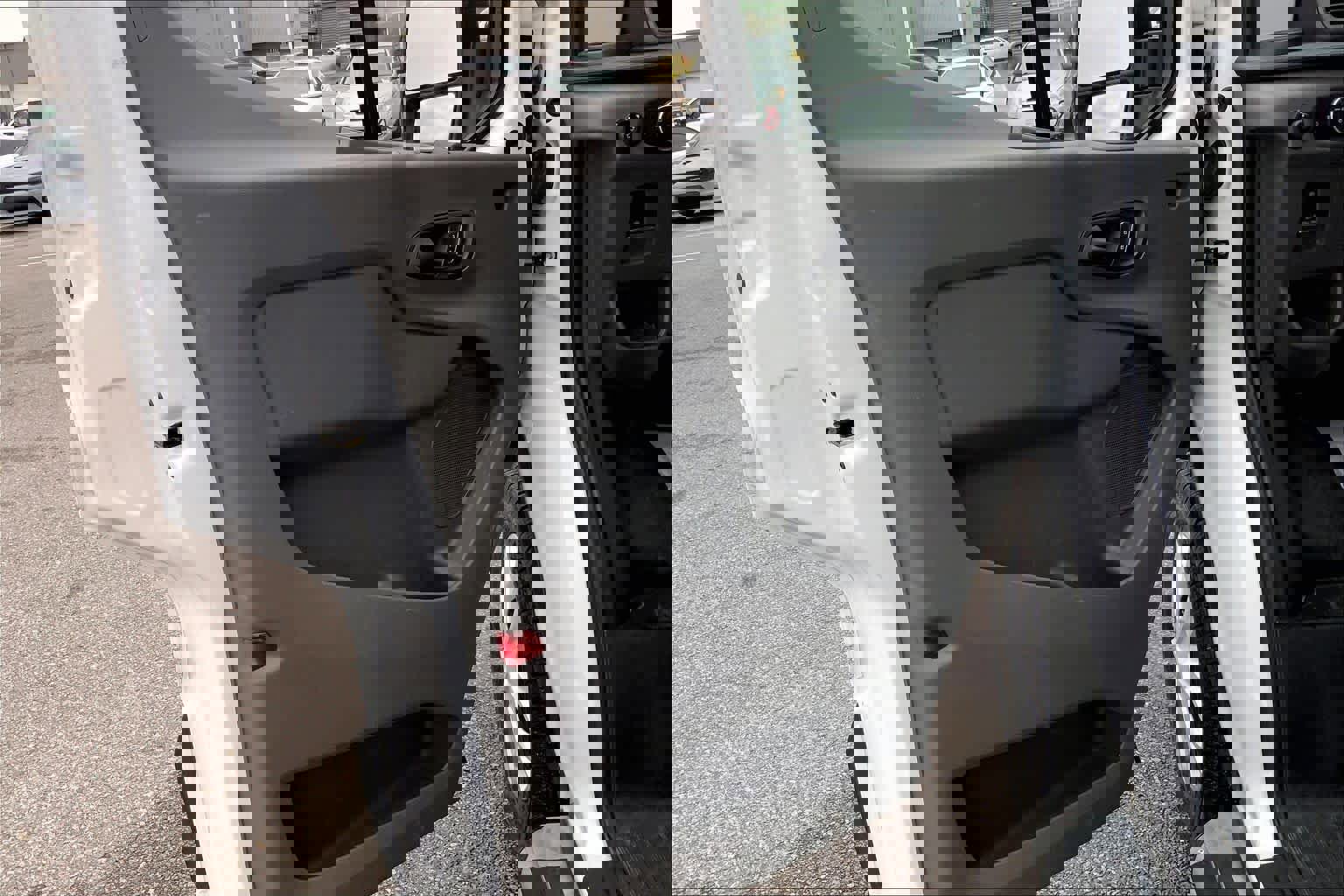 Used 2024 Ford Transit 250 Low Roof w/ Exterior Upgrade Package image 18