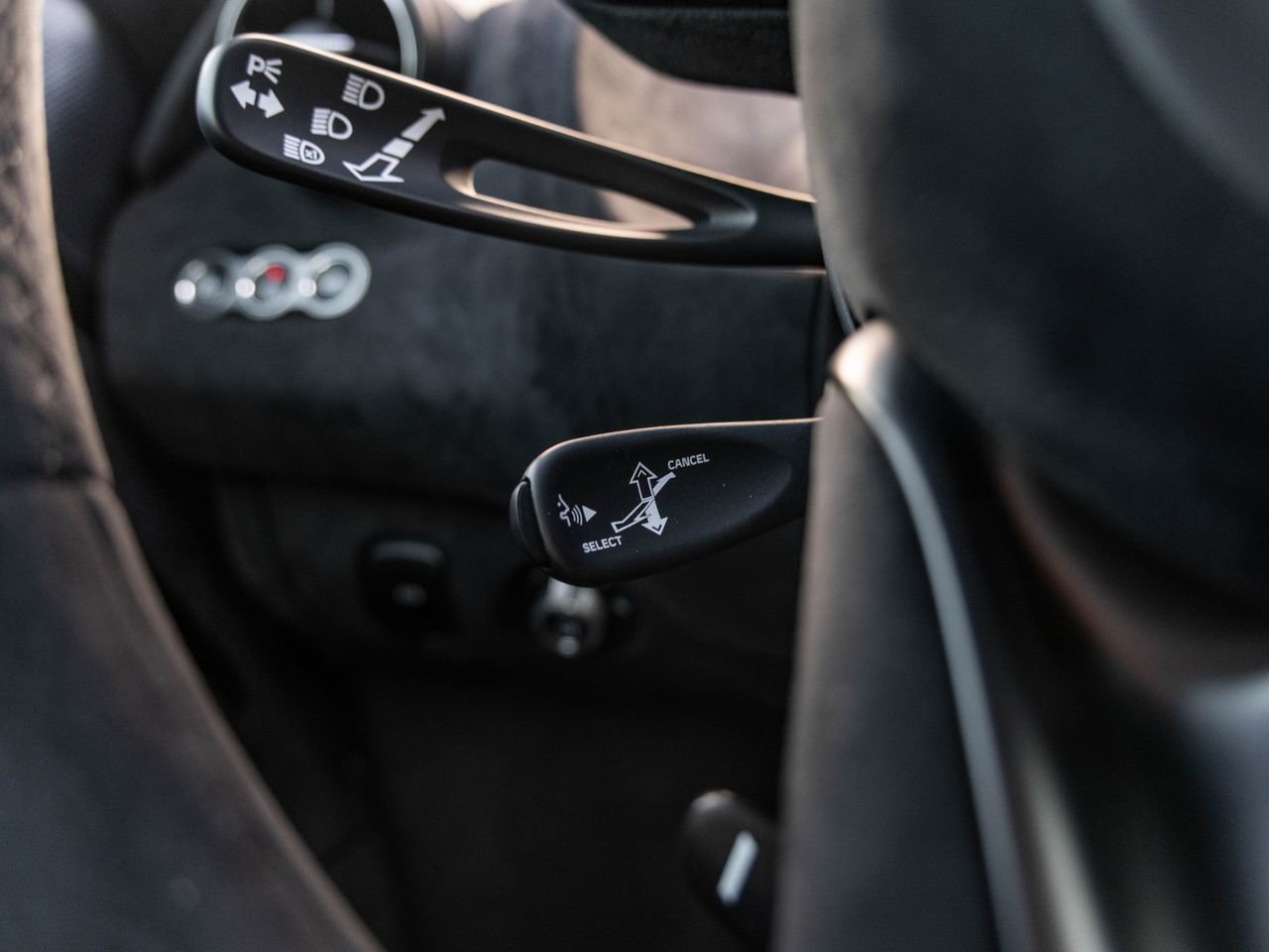 Used 2024 McLaren 750S image 23