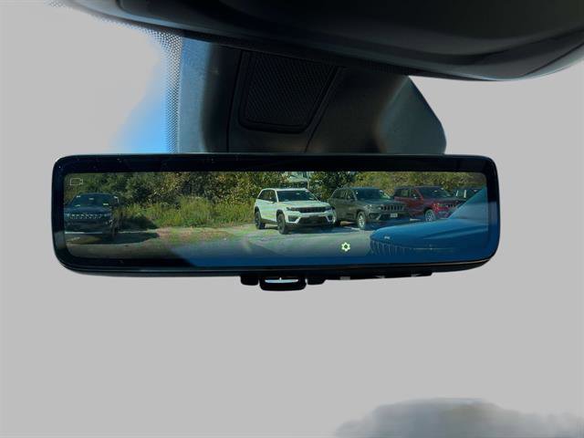 New 2025 Jeep Grand Cherokee Limited image 14
