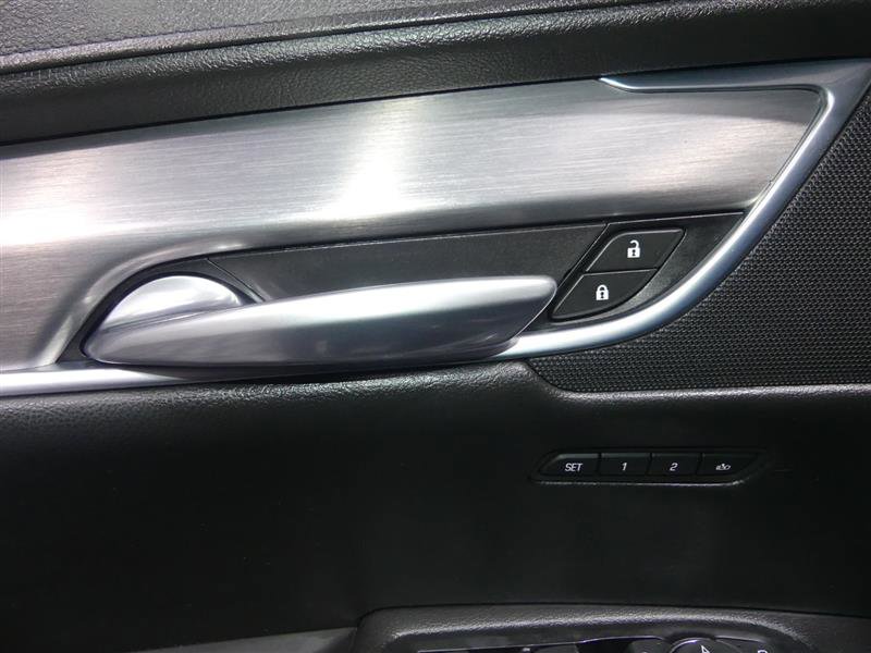 Used 2018 Cadillac XT5 Luxury w/ Driver Awareness Package image 20