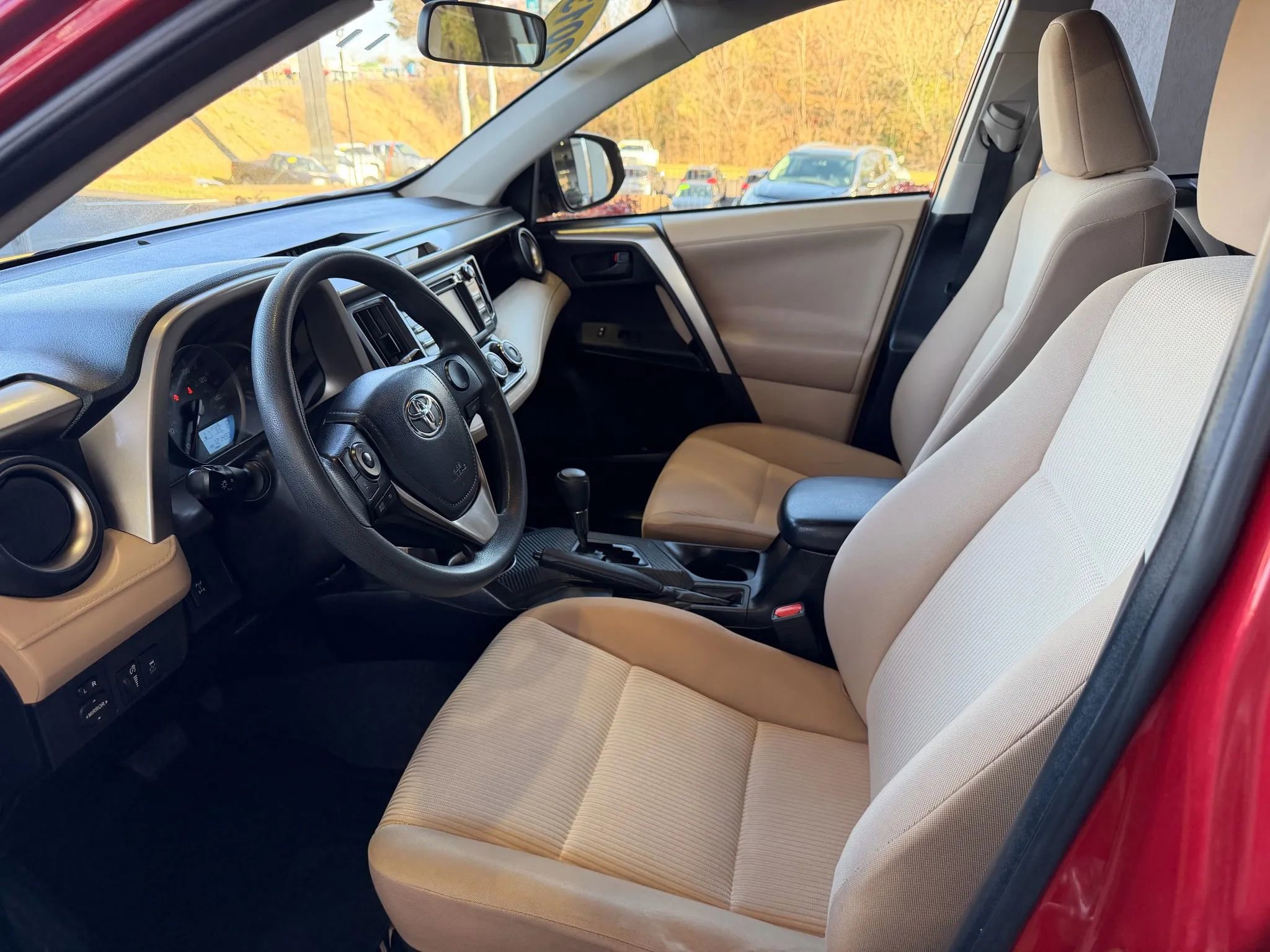 Used 2013 Toyota RAV4 LE image 7