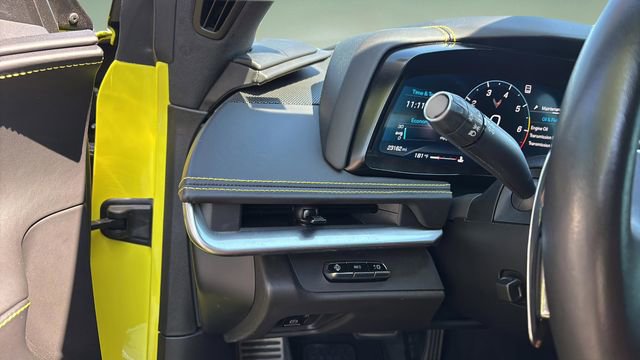 Used 2023 Chevrolet Corvette Stingray Premium Cpe w/ Z51 Performance Package image 32