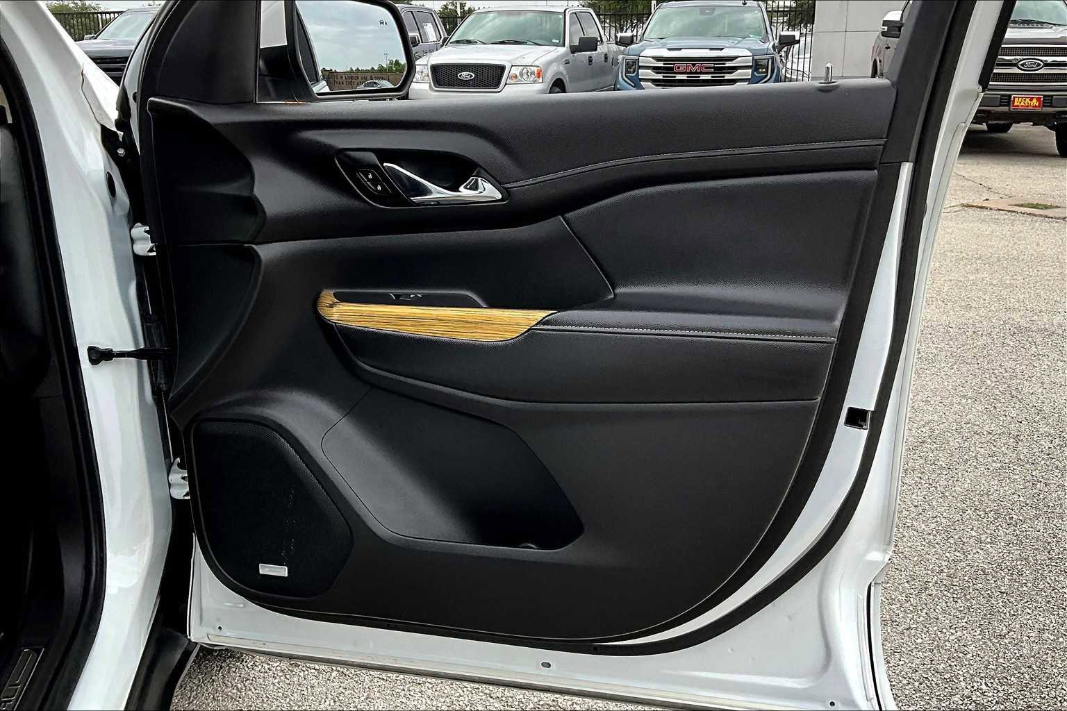 Used 2019 GMC Acadia Denali FWD image 22