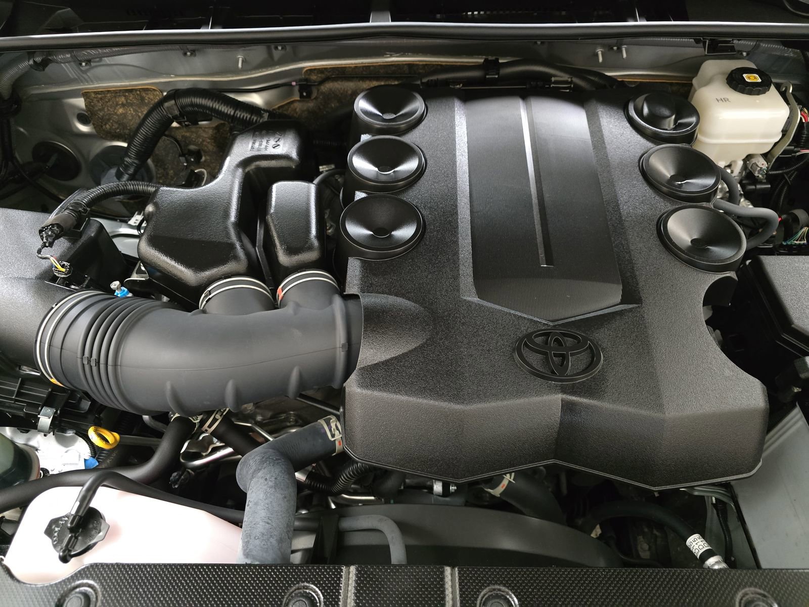 Used 2024 Toyota 4Runner SR5 AWD/4WD image 33