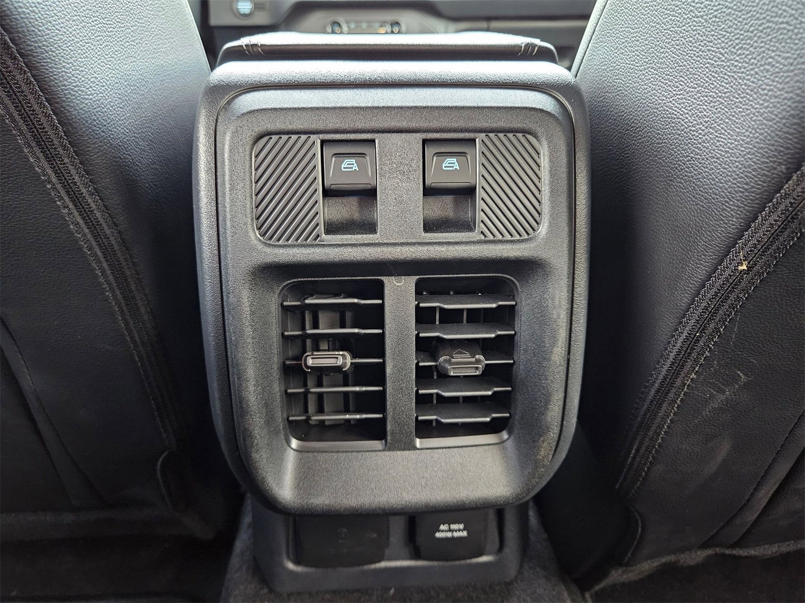 New 2025 Ford Bronco Outer Banks w/ Sasquatch Package image 25