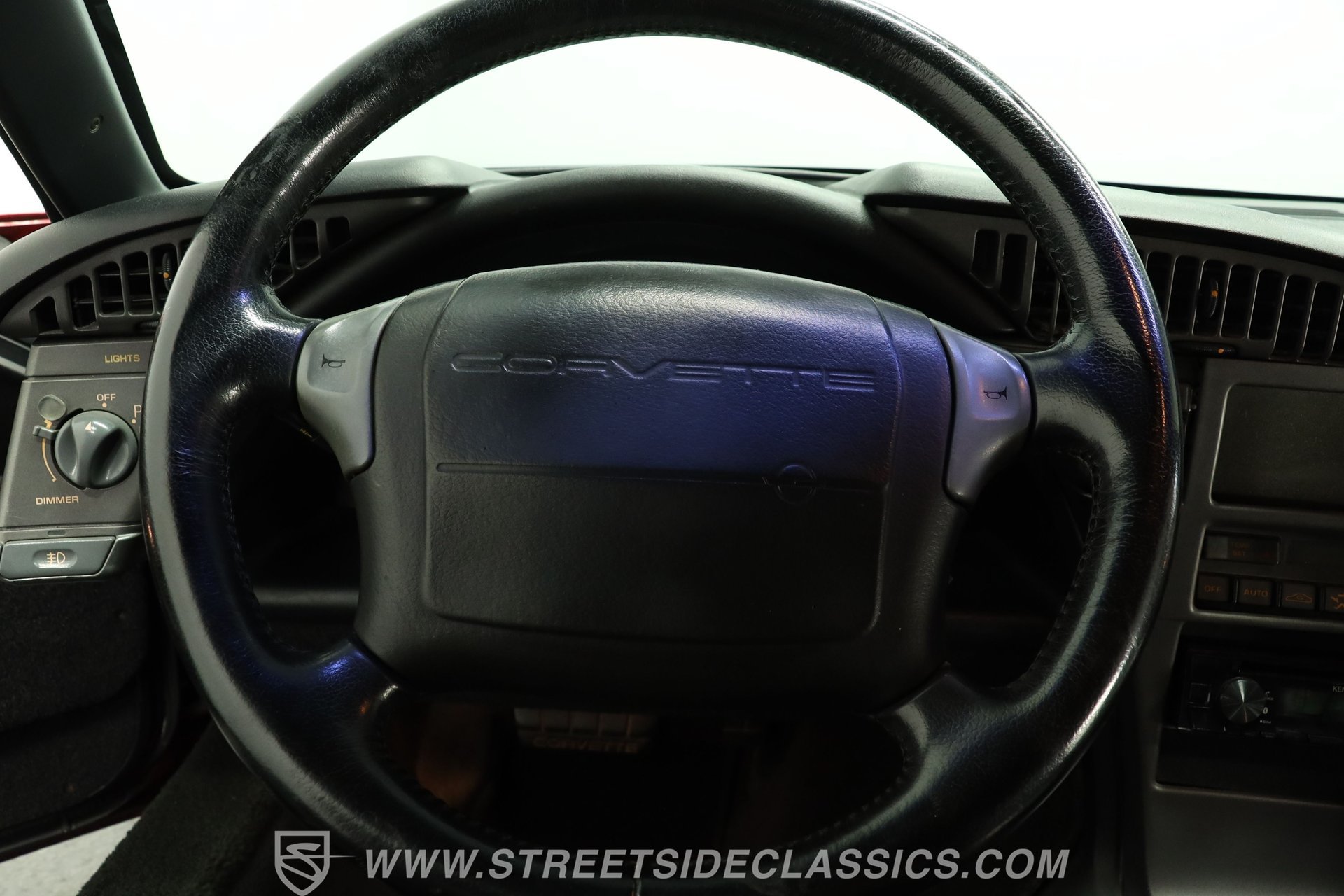 Used 1990 Chevrolet Corvette Coupe RWD image 36
