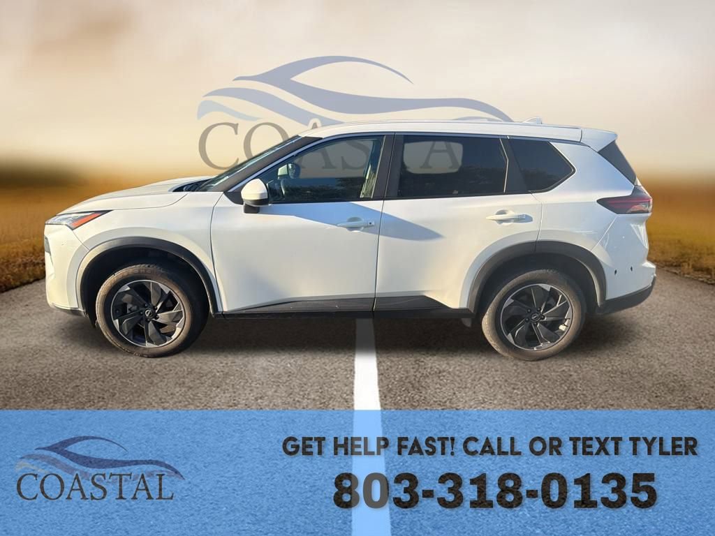 Used 2024 Nissan Rogue SV image 3