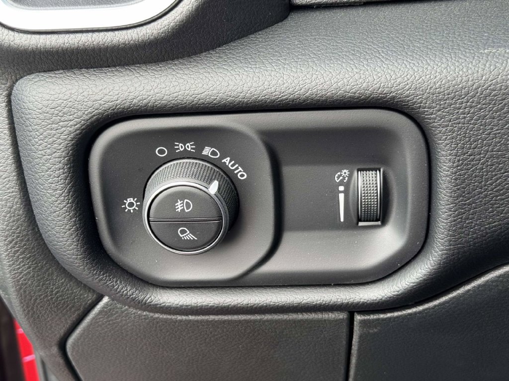 New 2026 RAM 2500 Big Horn AWD/4WD image 27