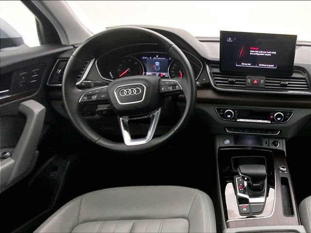 Certified 2022 Audi Q5 2.0T Premium w/ Convenience Package image 5
