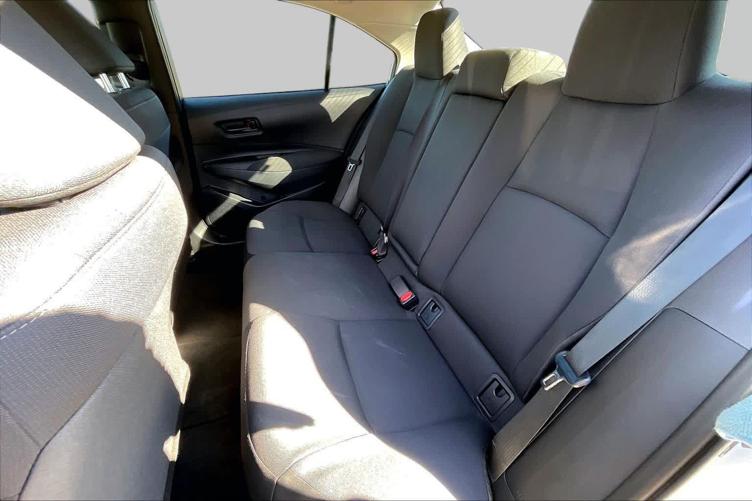 Used 2024 Toyota Corolla LE FWD image 21