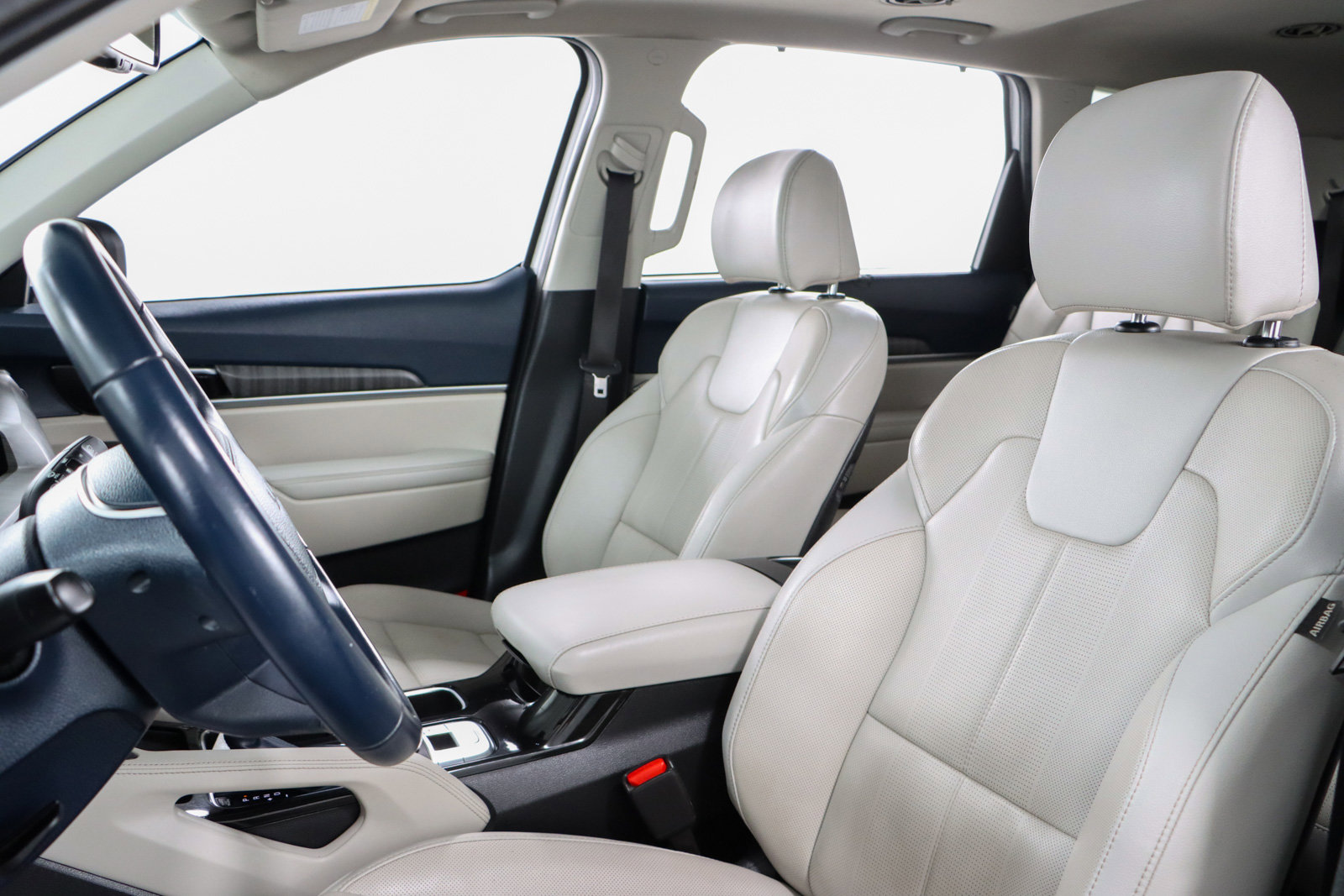 Used 2024 Kia Telluride EX w/ EX Captain's Chair Package image 24